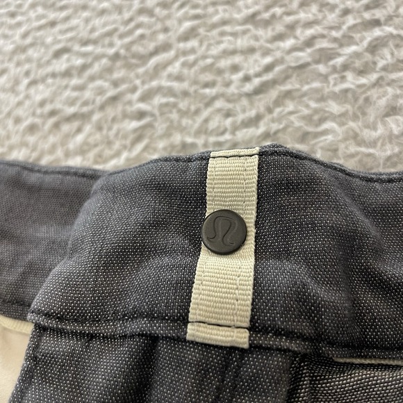 Lululemon Commission Pants Mens 35x30 Gray Chino Slim Fit Cotton Blend LM5AC0S - Picture 5 of 16